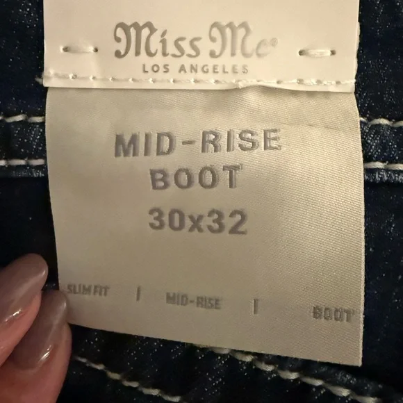 NWT Miss me Women’s Mid-rise Dk blue Boot Cut Slim Fit Jeans 30x32 $114 - Picture 14 of 15